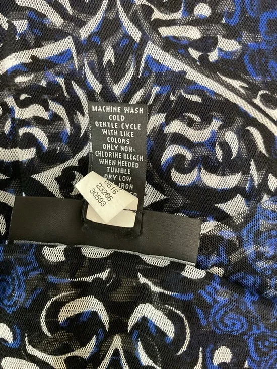 INC International Concepts Medallion Print Mesh V-Neck Top - Size Medium - Picture 11 of 11